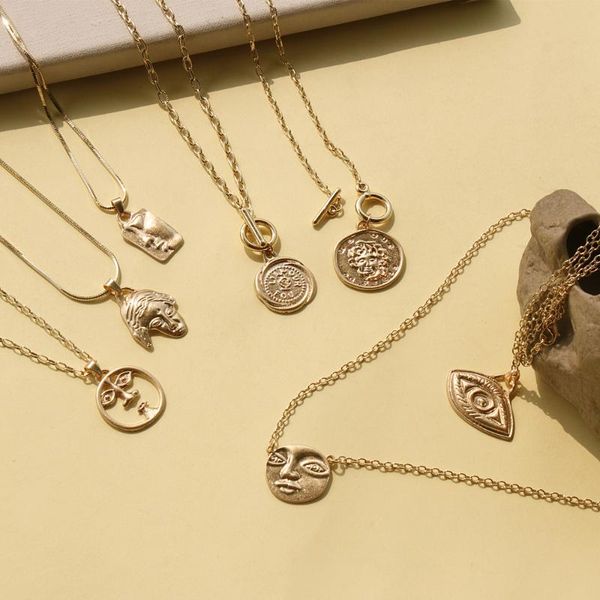 

pendant necklaces 2021 fashion round avatar for women girls vintage bohemian gold necklace elegant choker jewelry, Silver