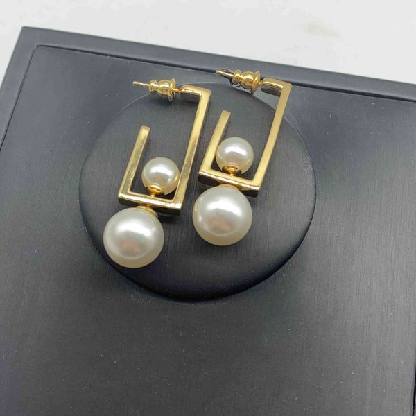 

rectangular simple pearl earrings, Golden