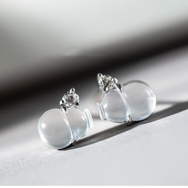 

original natural glass chalcedony diamond gourd earrings elegant retro aristocratic charm women's stud, Golden;silver