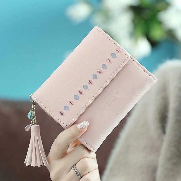 

wallets 2021 ladies short wallet korean tassel student coin purse, Red;black