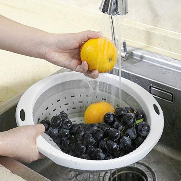

collapsible drain basket,dishwasher-safe silicone foldable strainer, kitchen drainer basket for pasta veggies and fruits storage baskets