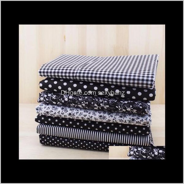 

clothing apparel drop delivery 2021 7pcs 50cm x48cm-50cm plain thin patchwork cotton dobby fabric floral series blue charm quarters bundle s, Black;white