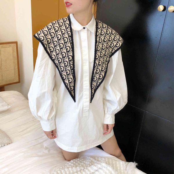 

the new design foreign style outside with knitted shawl temperament letter scarf double-sided small women's autumn and winter shoulder, Blue;gray