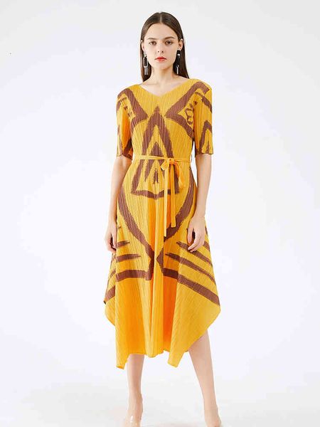 

miyake plied painted dresses will see standard yellow symmetrical women's summer bands omighty dress in luxury, Black;gray