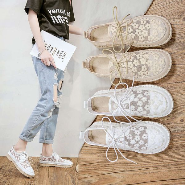 

Casual shoes Spring and summer 2021 flower net gauze bread sandals women's fresh flat bottom light white shoes single JMK3