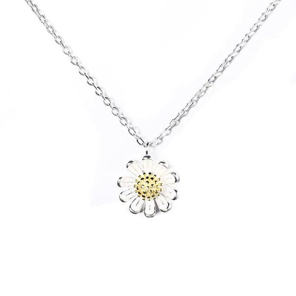 

chains bac44 small daisy necklace s925 sterling silver female simple temperament flower pendant cold wind light luxury clavicle chain
