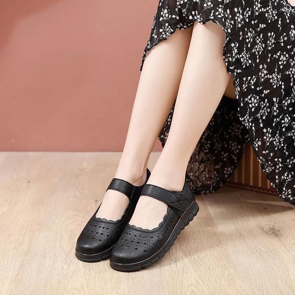 

girls black pu shoes love heart hollow breathable woman sandals shallow anti-odor women moccasin