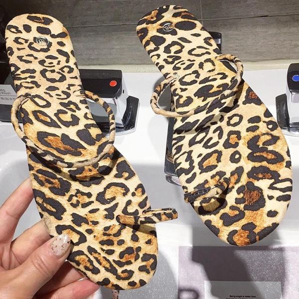 

slippers 2021 fashion womens indoor flats leopard print open toe non-slip shoe light sandals zapatillas de casa#v32, Black
