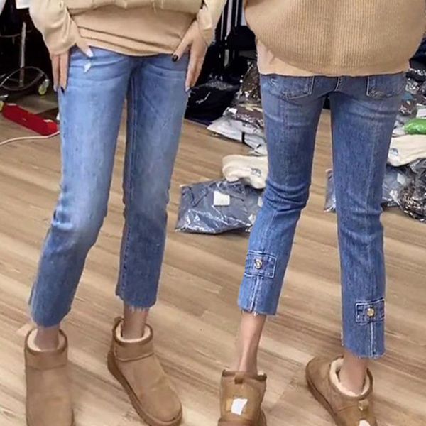 

2021 spring new large size high waist jeans women's pants leg split metal button versatile slim capris1, Black;white