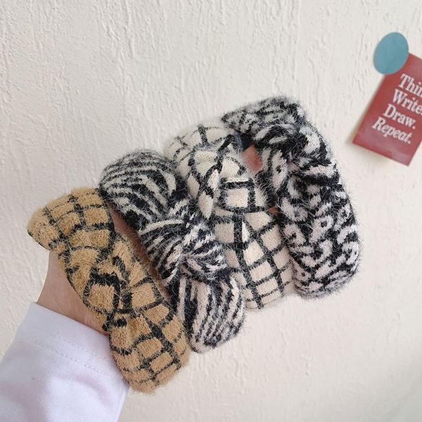 

plush leopard fabric headband fashion hair accessories women wide-sided knotted lattice all-match band headwear winter