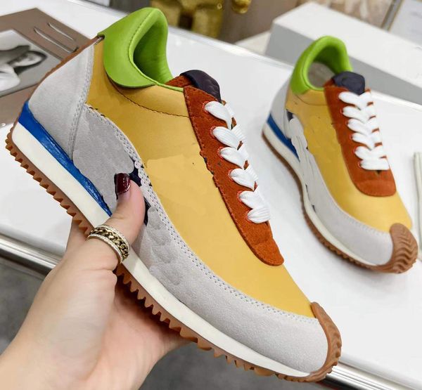 

running shoes men women flow loe chaussures de designer we letter white black christmas sports casual platform m816282x41 us12