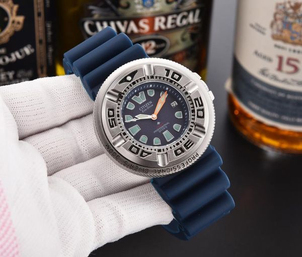 

wristwatches 2021 men watches fashion waterproof luminous leather mens quartz wristwatch relogio masculino, Slivery;brown