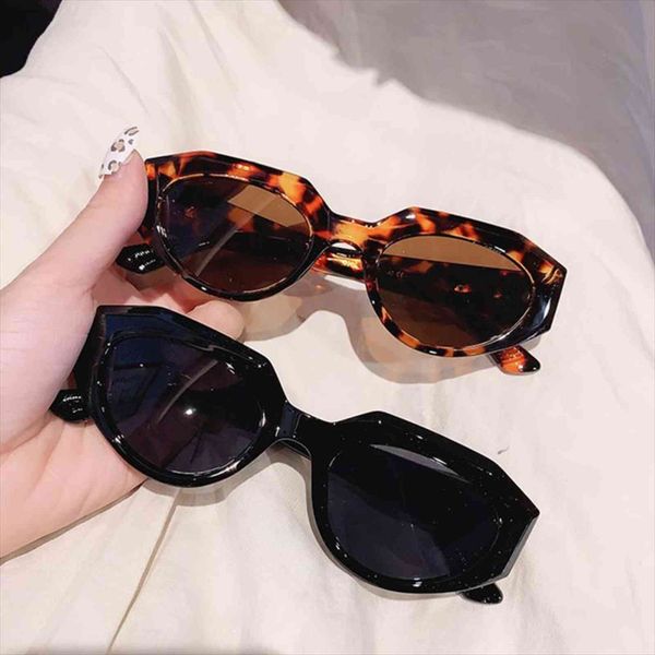

Vintage Brand Designer Cat Eye Sunglasses Women Men Fashion Small Frame Cute Oval Rivet Sun Glasses Uv400 Shades, White;black