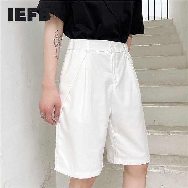 IEFB Sommer Gefaltete Weiße Shorts Für Männer Design Bilaterale Mehrschichtige Seite Lose Beiläufige Gürtel Elastische Anzug Shorts 9Y7747 210524