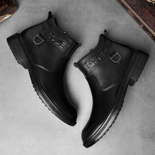 

2021 winter layer cowhide black round rubber sole leisure fashion zhongbang men's and women's same martin boots