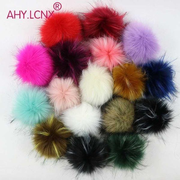 

pompom hat snap button faux fur accessories1, Yellow