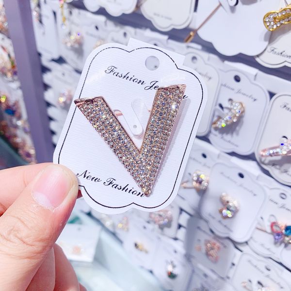 

v-shaped high-grade female brooches anti light buckle neckline factory spot clothing accessories alloy diamond brooch, Gray