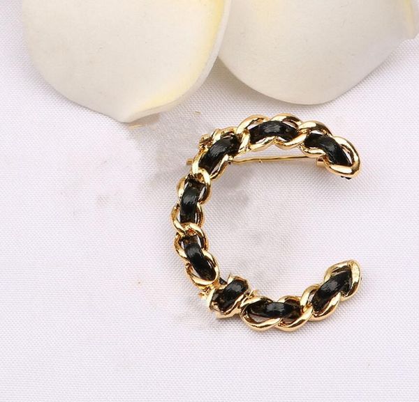 

2021 high-end multi-style letter brooch personality wild creative rhinestone pearl sweater coat accessories female high-quality fast deliver, Gray