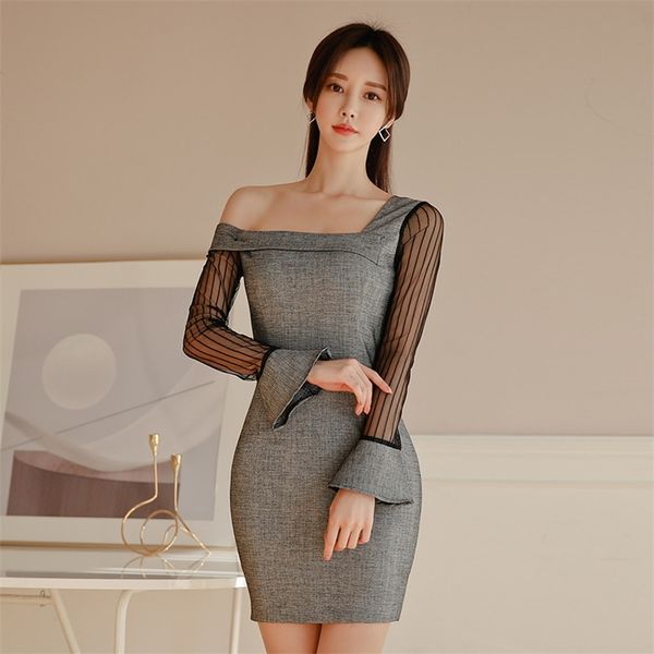 

han edition winter model of tall waist socialite cultivate one's morality horn sleeve dress spell yarn package buttocks 210602, Black;gray