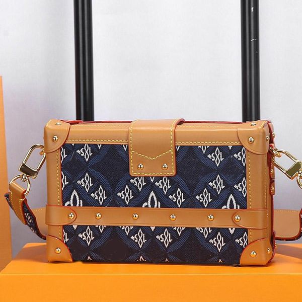 

messenger bags shoulder bag women handbag purse fashion gold hardware buckle adjustable strap hasp wallets canvas, Black;red