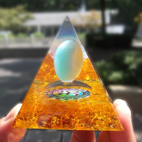

decorative objects & figurines crystal energy pyramid sculpture mold gathering wealth prosperity peridot healing gem luck ornament supplies