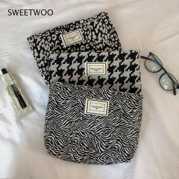 

cosmetic bags & cases leopard print bag korean women plaid pouch large capacity female travel make up storage beauty