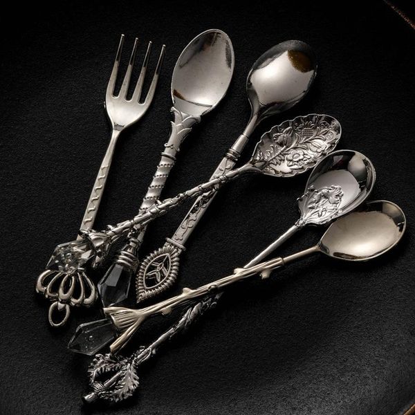 

spoons 6pcs/set royal style metal vintage fork mini gold carved coffee fruit prikkers dessert teaspoon kitchen tool