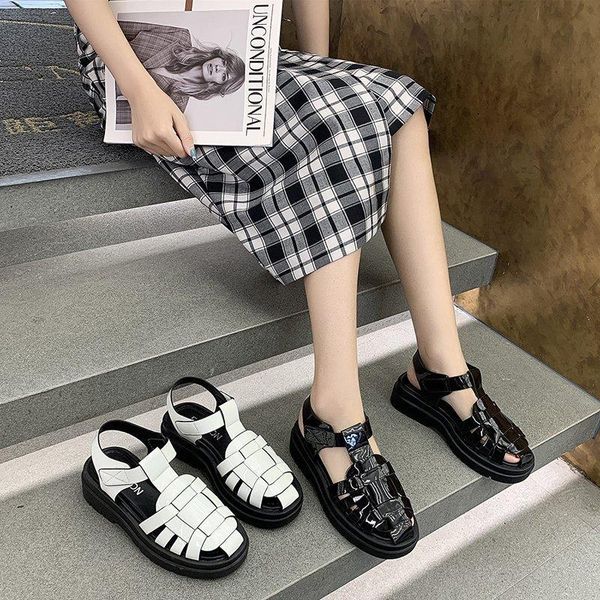 

sandals 2021 women gladiator flat baotou roman comfortable platform, Black
