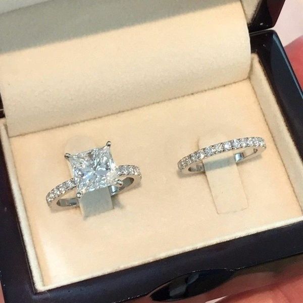 Fedi nuziali 2 pezzi / set Donne Principessa Coppia Oro Argento Taglio quadrato Anello CZ Set Cubic Zirconia Gioielli da sposa Fidanzamento