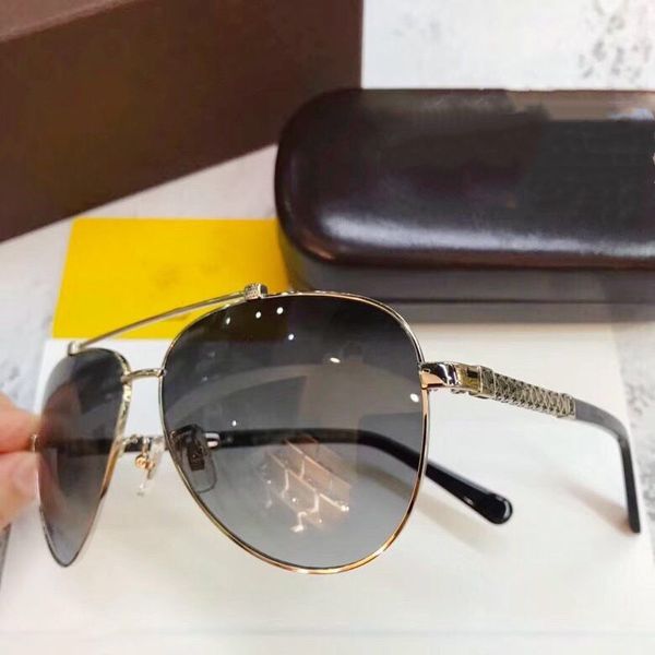 

Sunglasses Women Men Retro Brand designer Metal Frame Oversized Sun Glasses Female, Blue