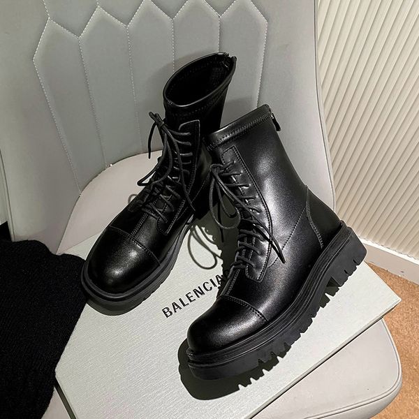 

2021 autumn net red thin elastic martin women's british style thick soled middle tube short boots, Black
