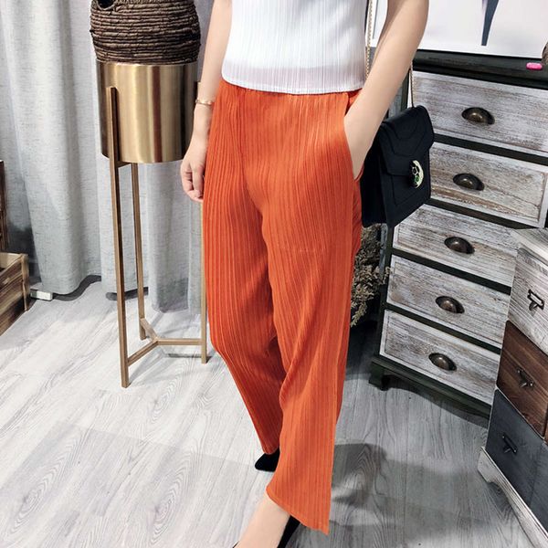 

sanzhai pleated straight with falling feeling and wide leg pants, Black;white