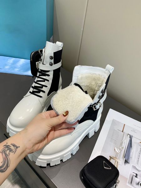 

2021 women designers brushed rois leather and nylons monolith boots lady fashion martin boot winter ankle bootss nylon pouch attached size 3, Black