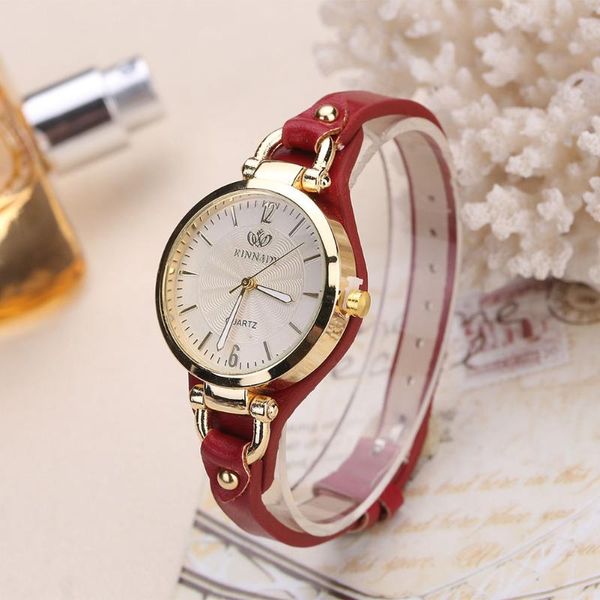 

wristwatches women's watch round dial rivet pu leather wristwatch analog quartz, Slivery;brown