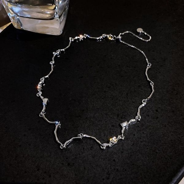 

chokers minar temperament bling rhinestones necklace for women twisted geometric metallic fashion jewellery, Golden;silver