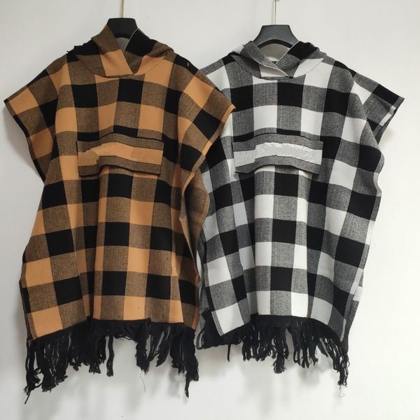 

2021 designer mantle plaid sweater knit poncho batwing swing borla hem wrap women's nightgown, White;black