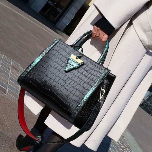 

women's bag fashion hand women's large capacity one shoulder wide belt autumn and