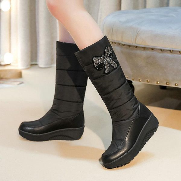 Botas ippeum mulheres impermeáveis ​​inverno pelúcia quente neve sapatos femininos peludo preto para