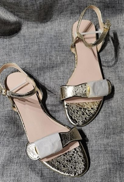 

selling summer women's slippers female's flip flops mushroom slippers pvc sandals camellia jelly shoes beach shoes, Black