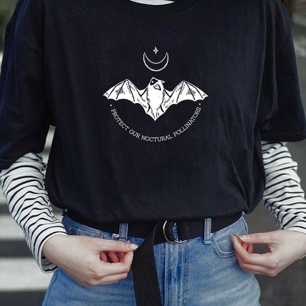 Goth Star Moon Bat Impresso T-shirt Elegante Harajuku Proteger Nossos Polinizadores Noturnos Eco Graphic Camisetas Tee Do Vintage Edgy Tops 210518