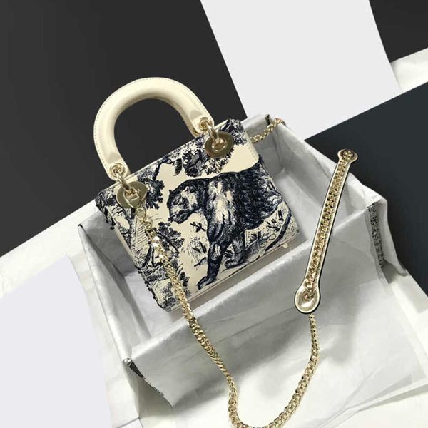 

7a+designers new style womens designer handbags m0505 fashionable and feminine made of fine blue embroidered cow leather detachable chain lo