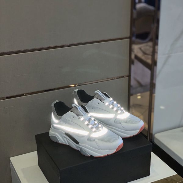 

2021 designer sports casual shoes cowhide technical fabric fashion trend comfortable and breathable size 35-45 with box, Black