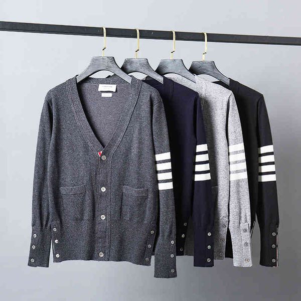 

2021 tb fashion brand sweaters men slim fit v-neck striped cardigans clothing cotton wool casual coat england style, White;black