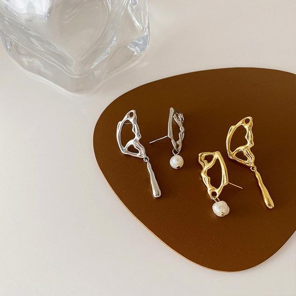 

stud 2021 irregular hollow metal pearl earrings for women korean personality asymmetric fashion party jewelry, Golden;silver