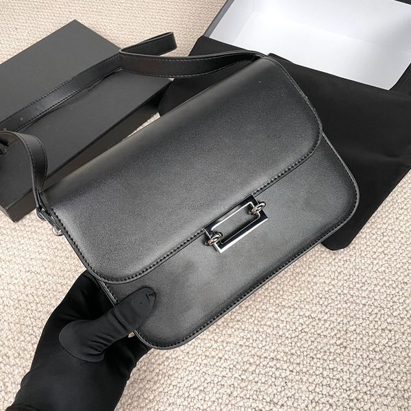

niche classic fashion designer2021 high-quality bag leather underarm design small square wild cross-body female light luxury