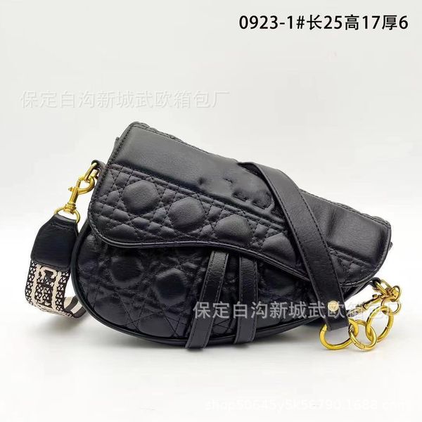 

70% off exclusive luxury bag new queen women's saddle leather diamond shoulder armpit hand