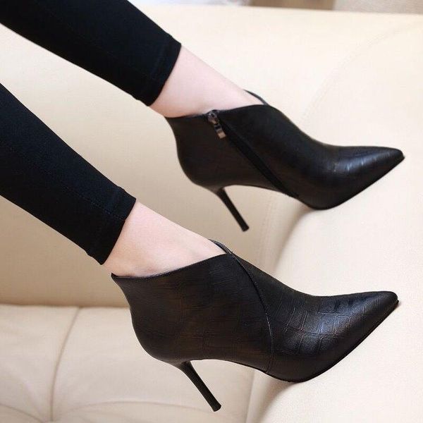 

boots fine with high-heeled shoes woman 2021 season sharp concise high short, Black
