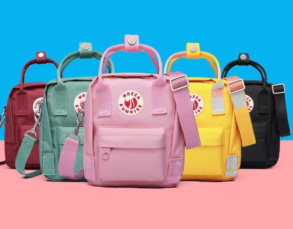 Мини-наплечные сумки для студентов Открытый путешествия рюкзак стильный дизайн школьные сумки отражают логотип детская сумочка