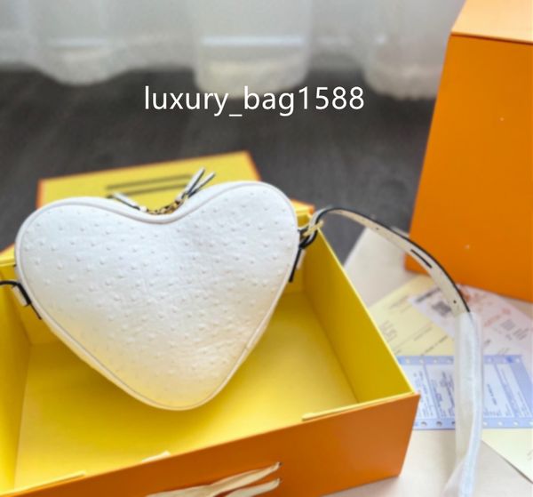

fashion grade ostrich print leather lady's cute love bag