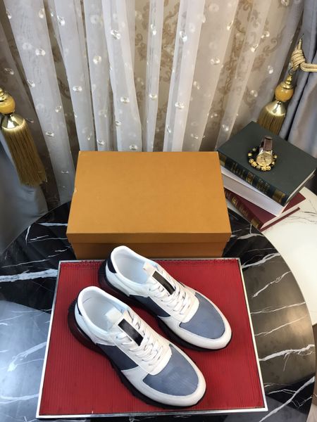 

2021 luxury design fashion men's casual shoes frosted cow leather embossed pattern for men size 39-44, Black